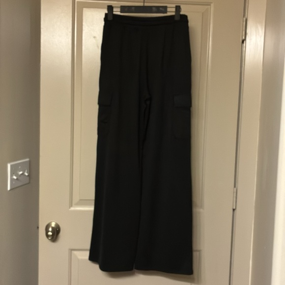 Vuori black cargo pants, with pockets size XS - Picture 2 of 7